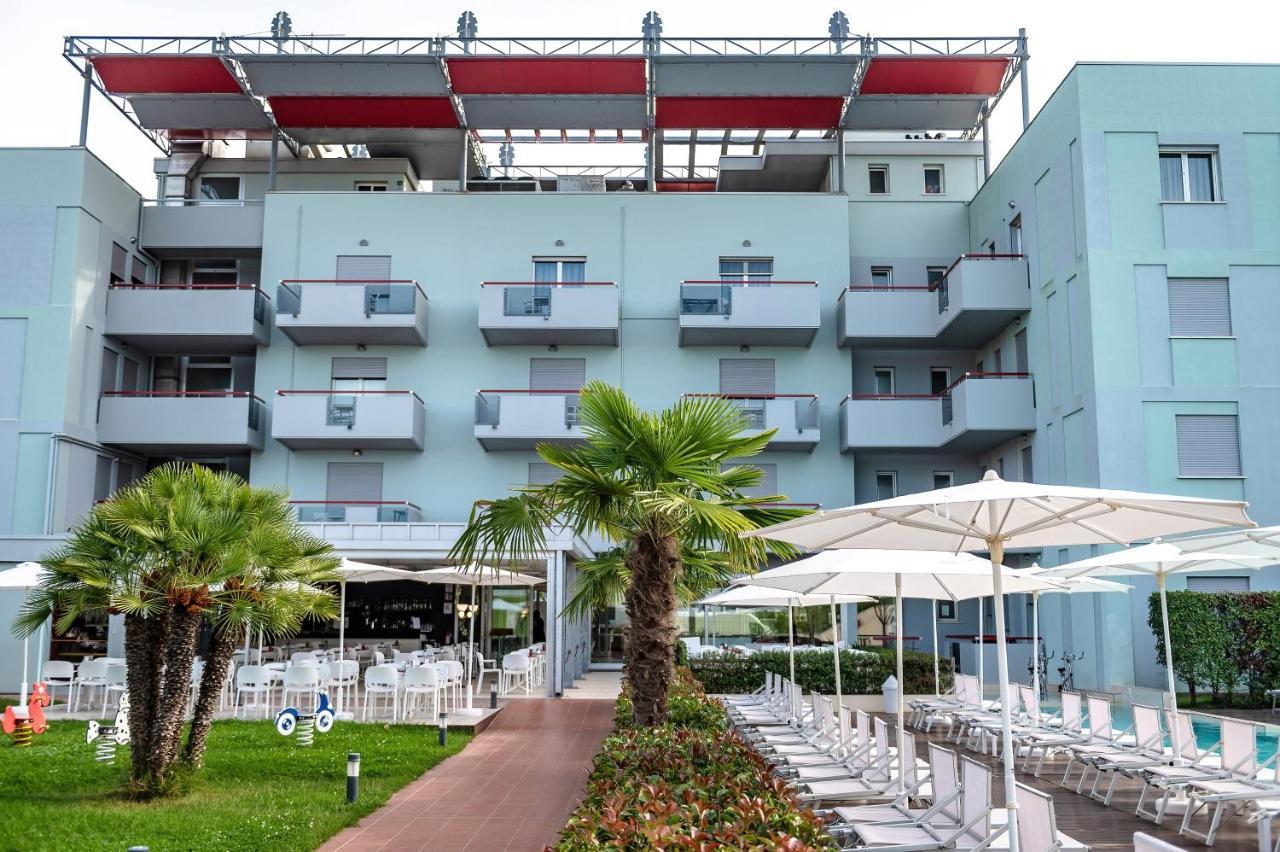 Domino Suite Hotel & Residence Lido di Jesolo Exterior foto